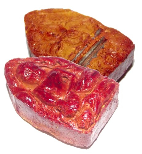 Khun Phaen sacred powder love charm and business improvement amulet for men, women and gay persons; made from rich prai and herbal powders, sprayed with prai oil.