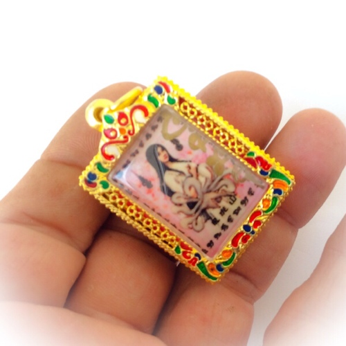 This is an extremely rare amulet Florence small numbers and lesser-known edition and is highly recommended for those who value collect the ship of rat items and are believers in the power of the sacred Nam Man Prai